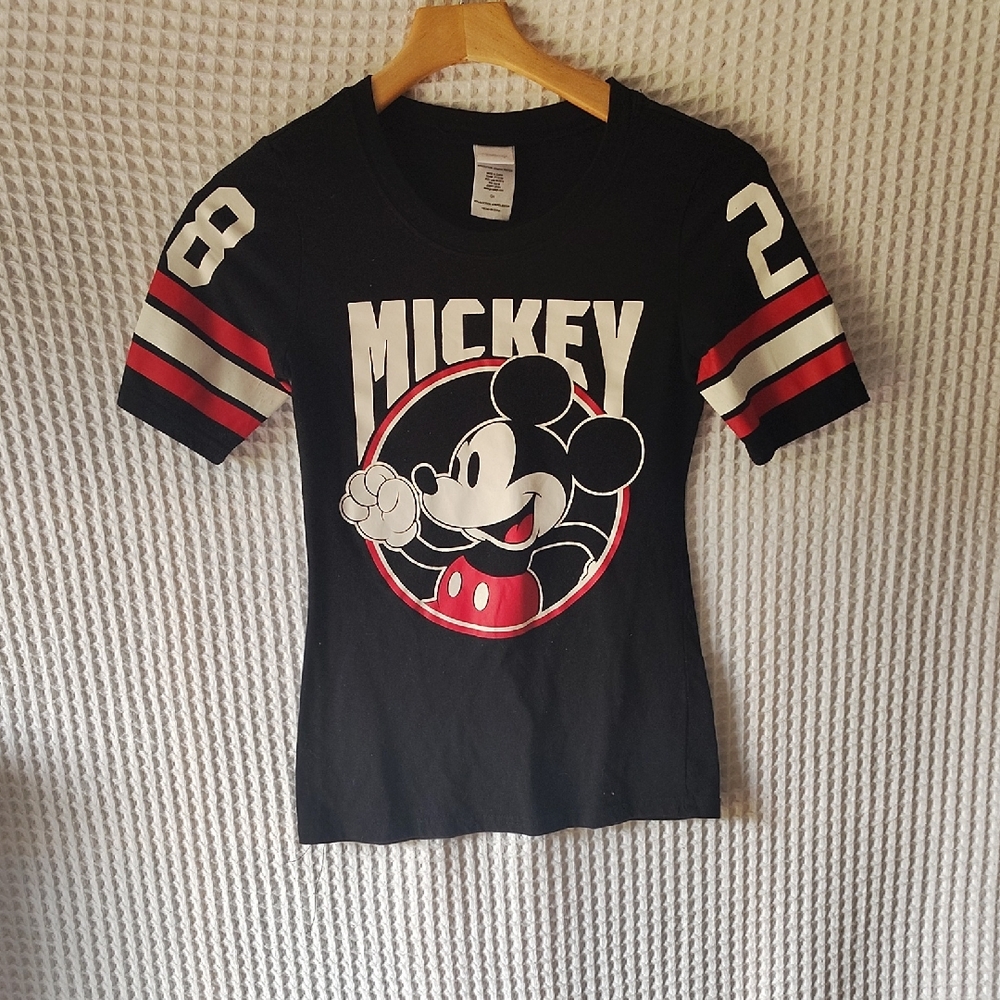 Disney Juniors Jerry Leigh Black and Red Mickey Mouse Tee Small